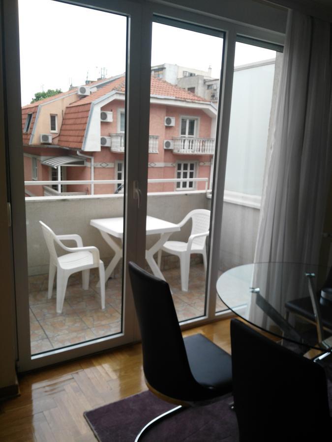 Vlado Apartment เบลเกรด ภายนอก รูปภาพ